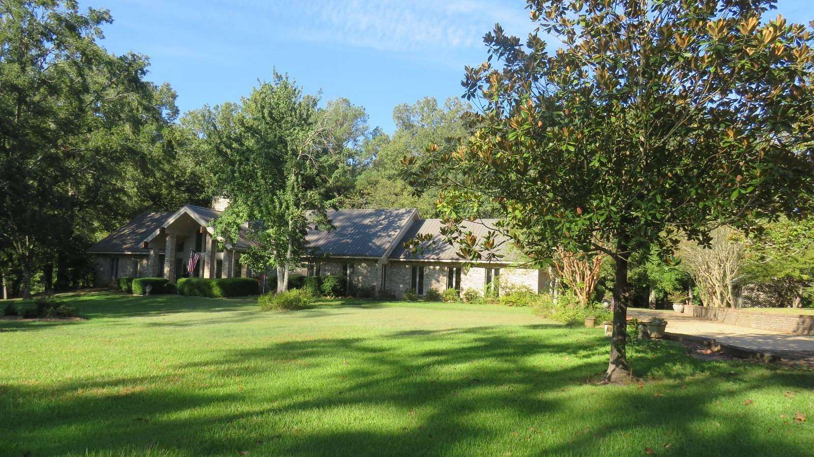 12.5 Acres of Recreational Land with Home for Sale in West, Mississippi