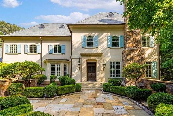 5 Acres of Land with Home for Lease in Atlanta, Georgia