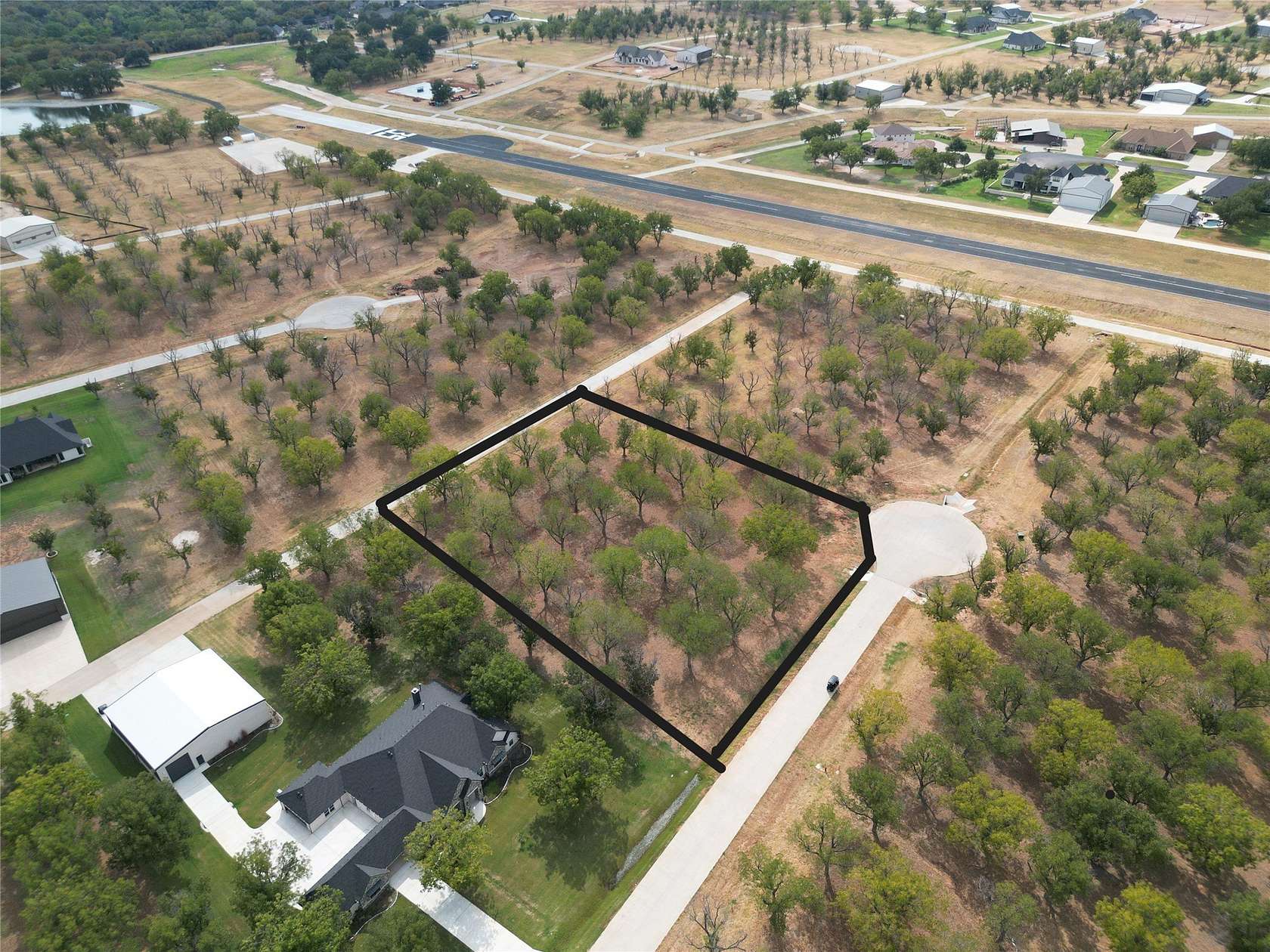 1.5 Acres of Land for Sale in Granbury, Texas