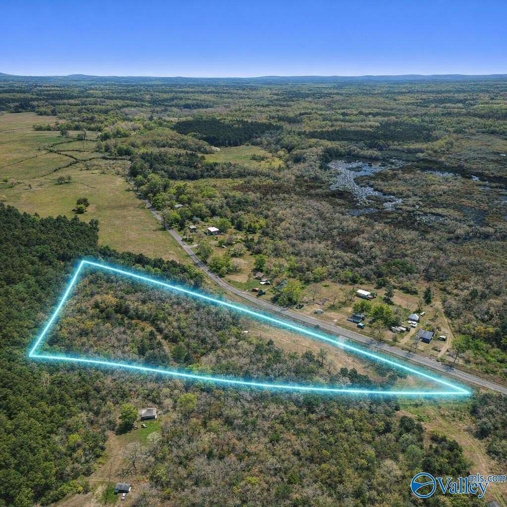 21 Acres of Land for Sale in Scottsboro, Alabama