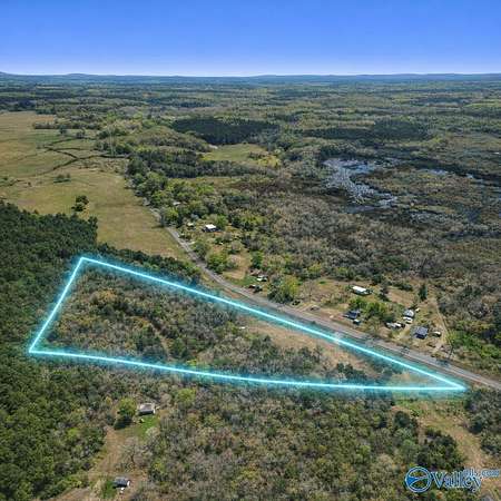 21 Acres of Land for Sale in Scottsboro, Alabama
