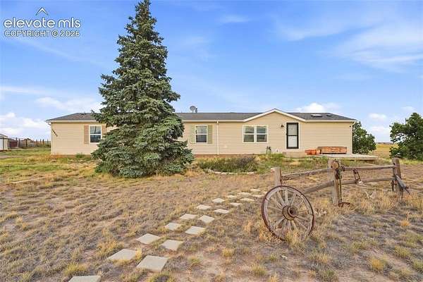 5.5 Acres of Land with Home for Sale in Fountain, Colorado