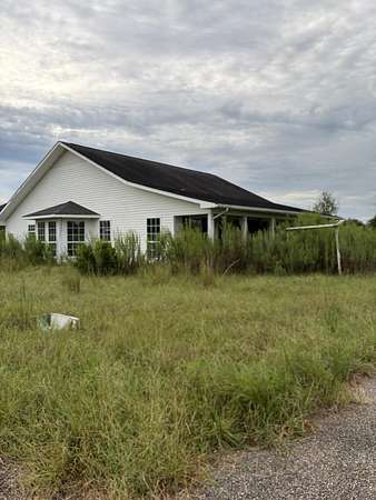 3.5 Acres of Land with Home for Sale in Ellisville, Mississippi
