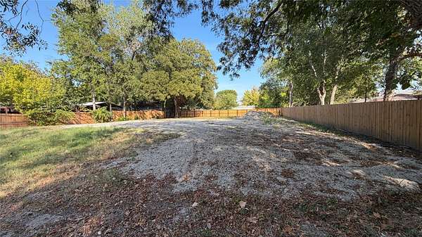 0.3 Acres of Residential Land for Sale in Farmersville, Texas