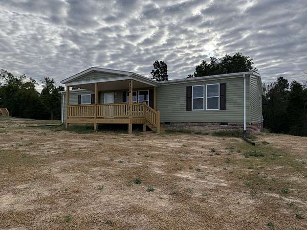 2.37 Acres of Land with Home for Sale in Red Boiling Springs, Tennessee