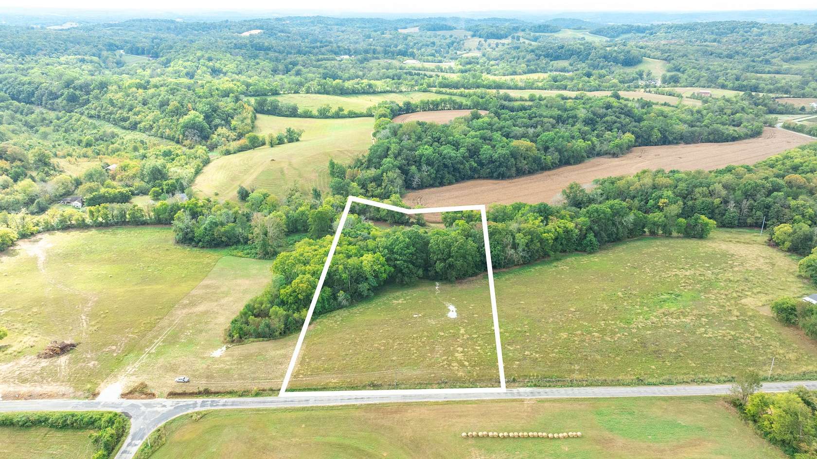 5.53 Acres of Residential Land for Sale in Williamsport, Tennessee