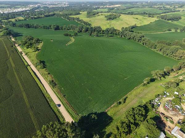103 Acres of Agricultural Land for Auction in Sioux City, Iowa