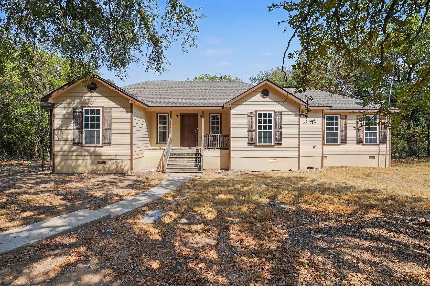 1.83 Acres of Land with Home for Sale in Bridgeport, Texas