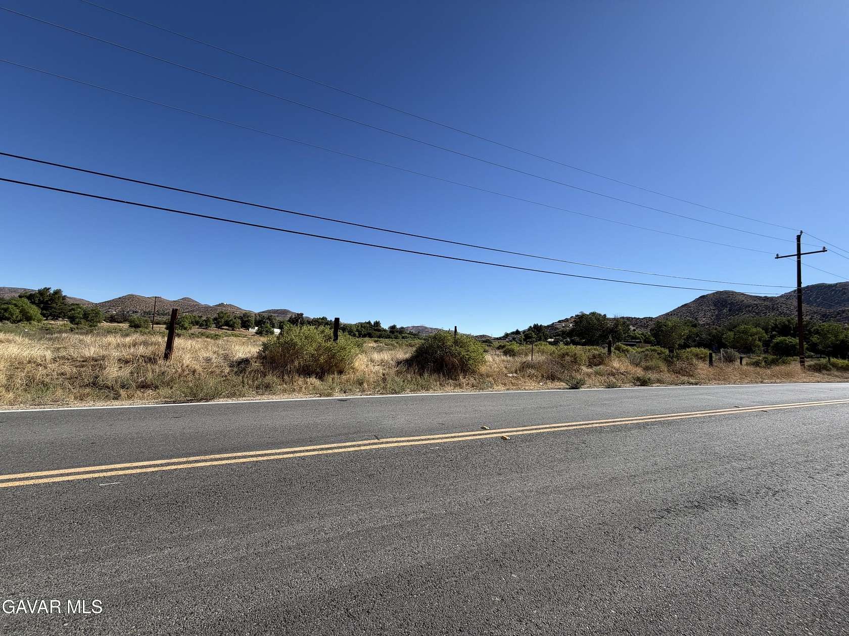 5 Acres of Residential Land for Sale in Acton, California
