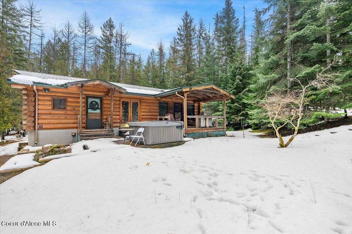 6 Acres of Land with Home for Sale in Sagle, Idaho