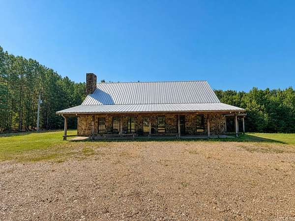 6 Acres of Improved Commercial Land for Sale in Nashville, Arkansas