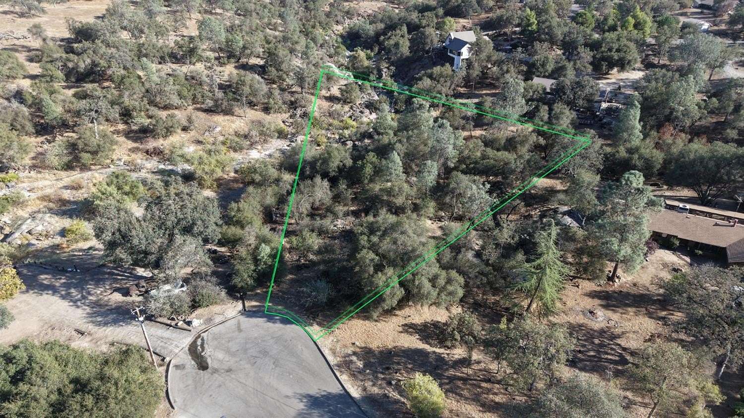 1.42 Acres of Residential Land for Sale in Coarsegold, California