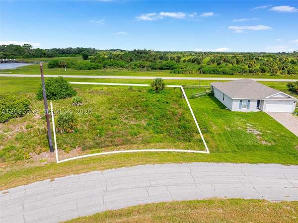 0.33 Acres of Residential Land for Sale in LaBelle, Florida