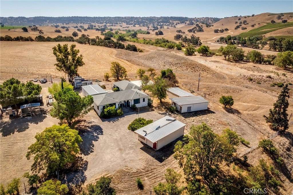3 Acres of Commercial Land for Sale in Paso Robles, California