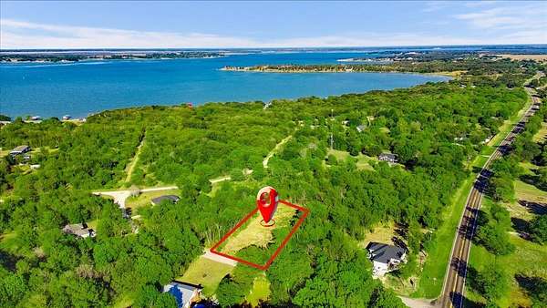 0.48 Acres of Residential Land for Sale in Corsicana, Texas