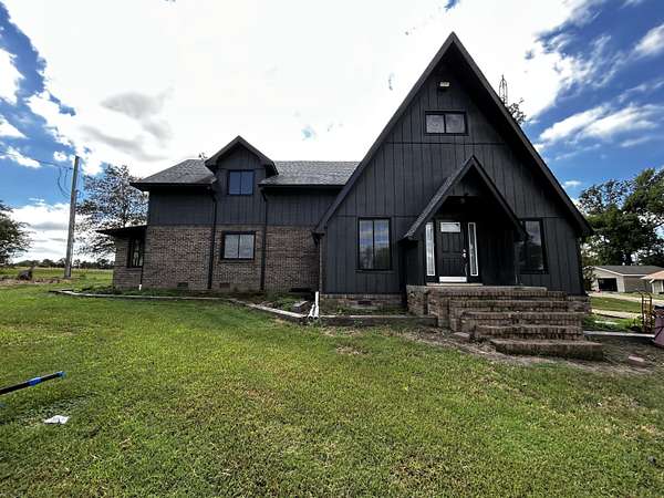 7.6 Acres of Land with Home for Sale in Fulton, Kentucky