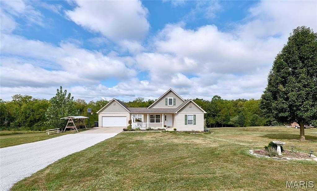 3 Acres of Land with Home for Sale in Troy, Missouri