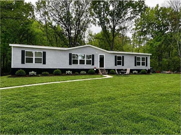 8.73 Acres of Land with Home for Sale in Somerville, Tennessee