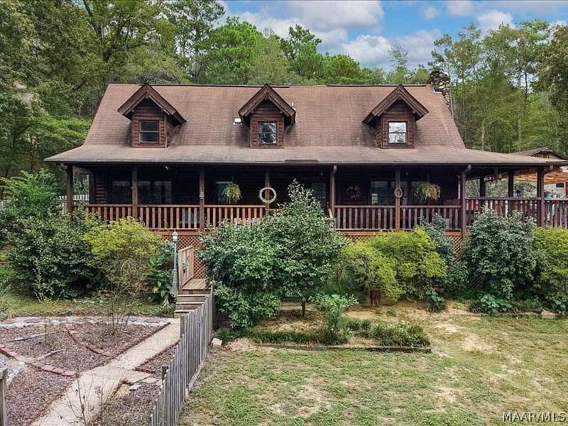 6.29 Acres of Land with Home for Sale in Wetumpka, Alabama