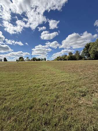 5.89 Acres of Residential Land for Sale in Bethpage, Tennessee