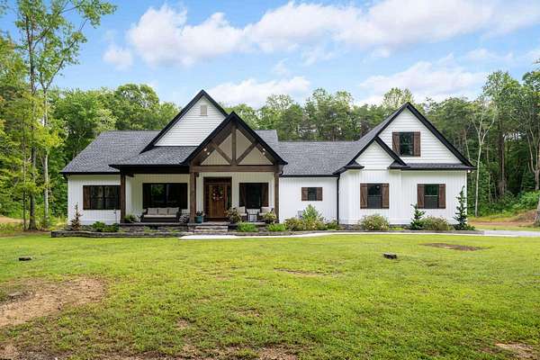 16.7 Acres of Land with Home for Sale in Rising Fawn, Georgia
