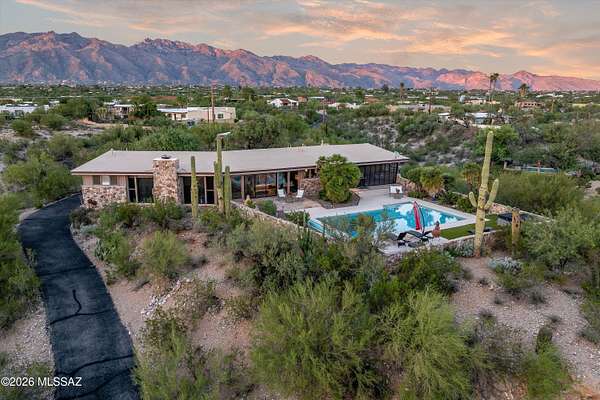 3.2 Acres of Land with Home for Sale in Tucson, Arizona