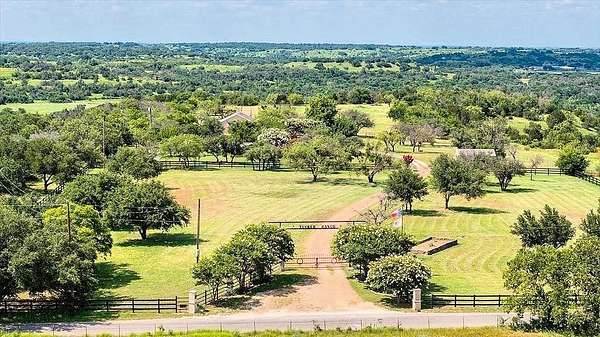 85.8 Acres of Land with Home for Sale in Stephenville, Texas