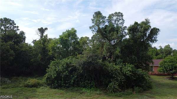 0.25 Acres of Residential Land for Sale in Lehigh Acres, Florida