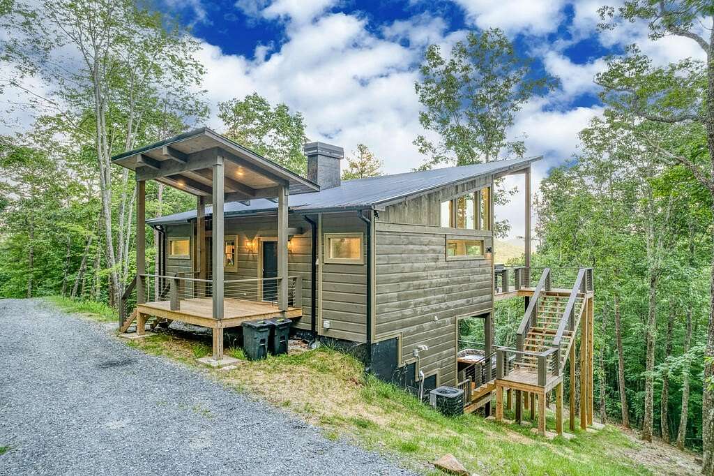 3 Acres of Land with Home for Sale in Blue Ridge, Georgia