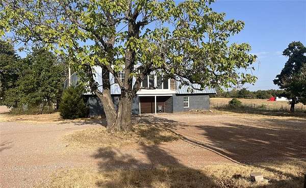 2.5 Acres of Land with Home for Sale in Newcastle, Oklahoma
