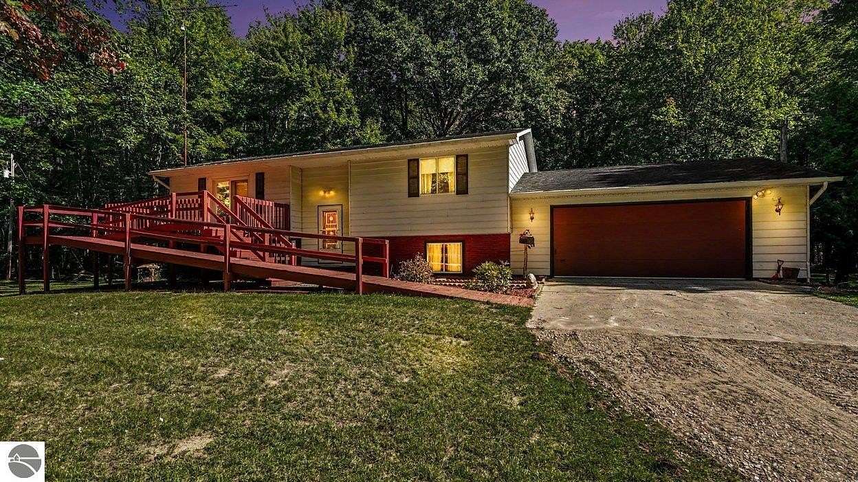 1.5 Acres of Land with Home for Sale in Mount Pleasant, Michigan