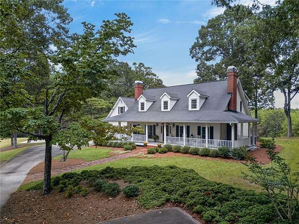 31.4 Acres of Recreational Land with Home for Sale in Douglasville, Georgia