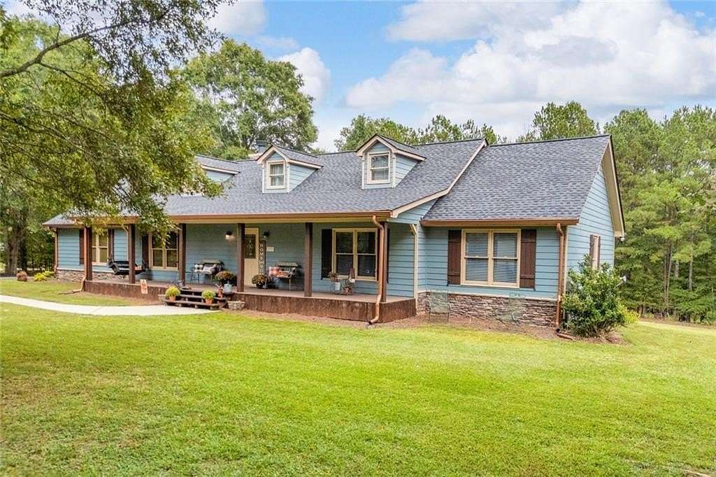 1.5 Acres of Land with Home for Sale in Hoschton, Georgia