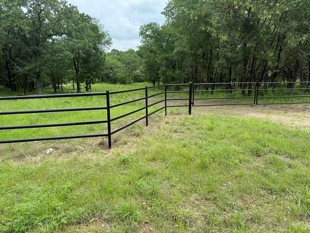 10 Acres of Residential Land for Sale in Denison, Texas