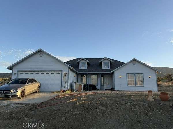 2 Acres of Land with Home for Sale in Piñon Hills, California