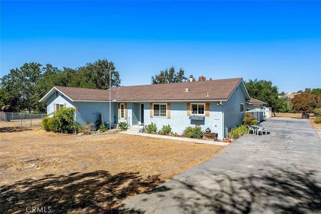 3 Acres of Land with Home for Sale in Atascadero, California