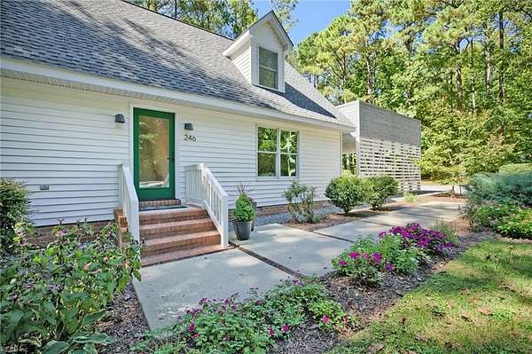 1.5 Acres of Land with Home for Sale in Urbanna, Virginia