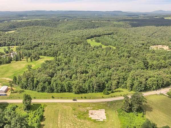 12.7 Acres of Land for Sale in Deer Lodge, Tennessee