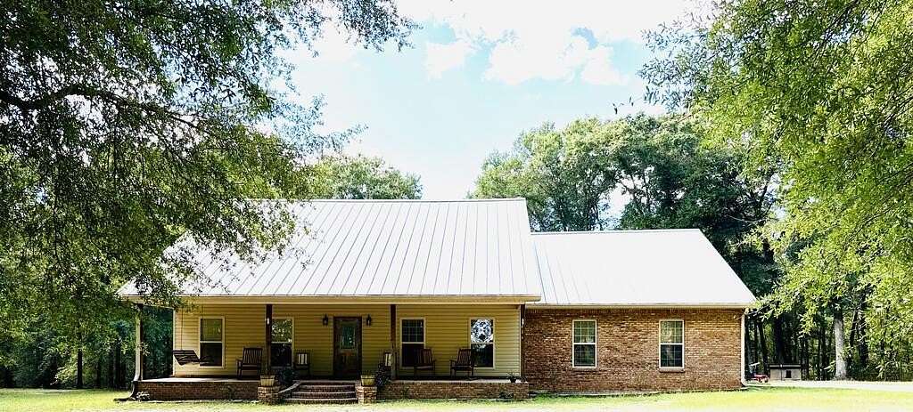 10.6 Acres of Land with Home for Sale in Ozark, Alabama