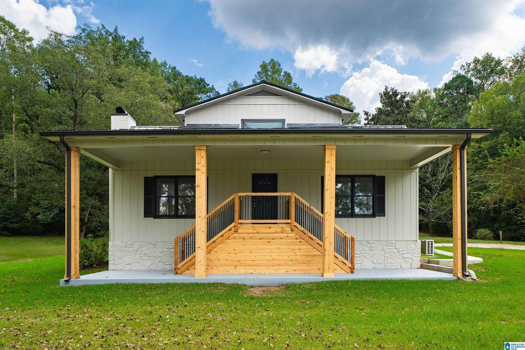 4.3 Acres of Land with Home for Sale in Leeds, Alabama
