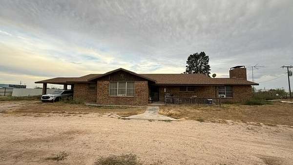 4.3 Acres of Land with Home for Sale in Gardendale, Texas