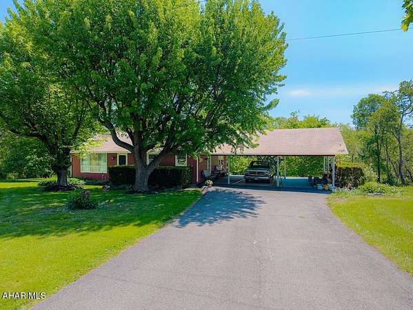 4.9 Acres of Land with Home for Sale in Everett, Pennsylvania