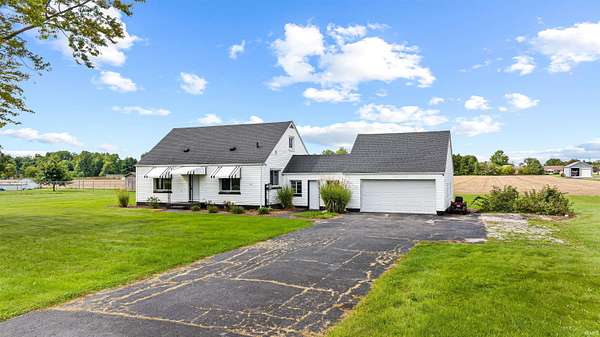 5 Acres of Land with Home for Sale in Fort Wayne, Indiana