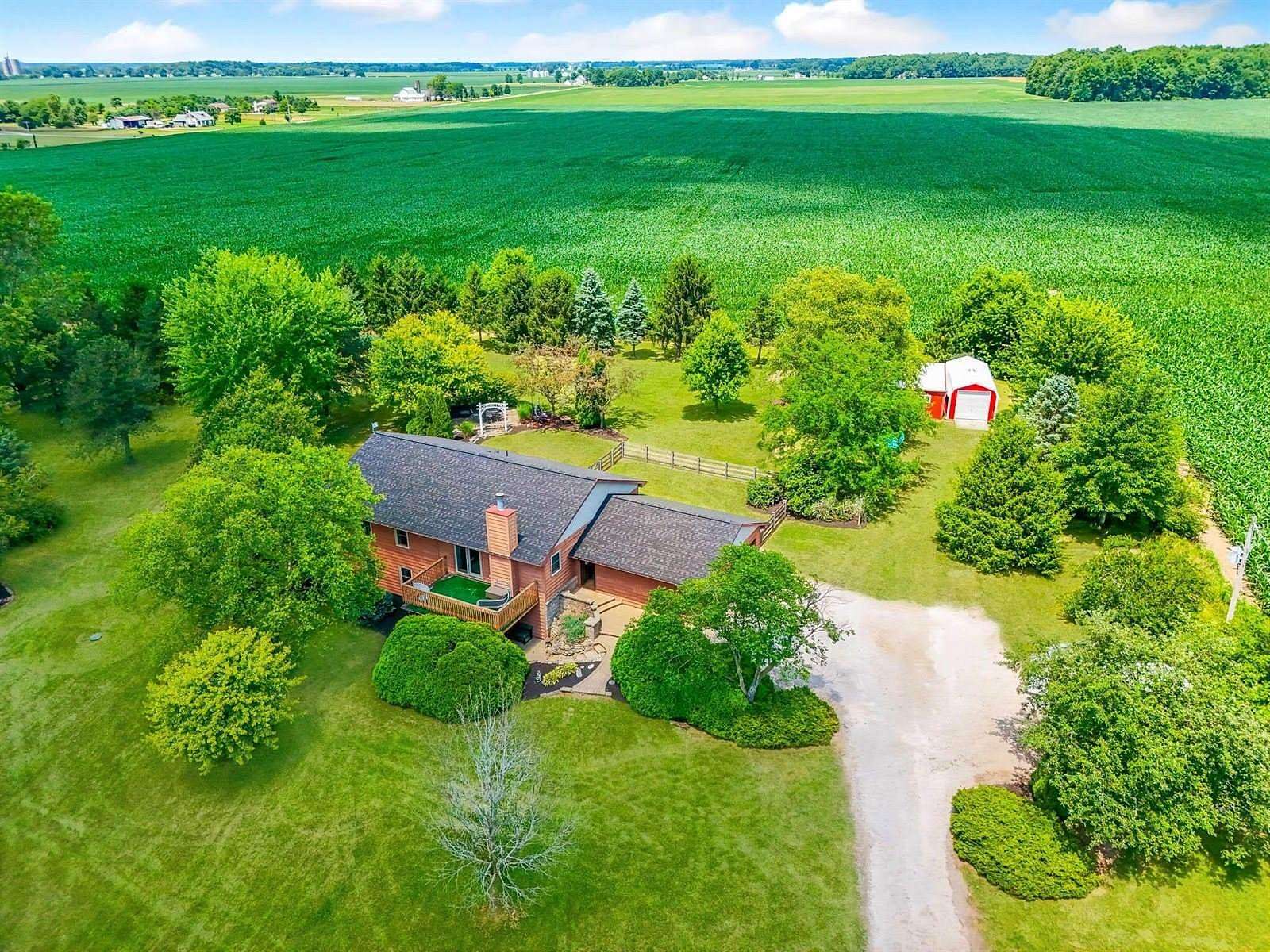 5 Acres of Land with Home for Sale in Radnor, Ohio