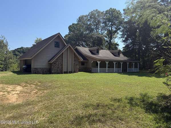 14 Acres of Land with Home for Sale in Morton, Mississippi