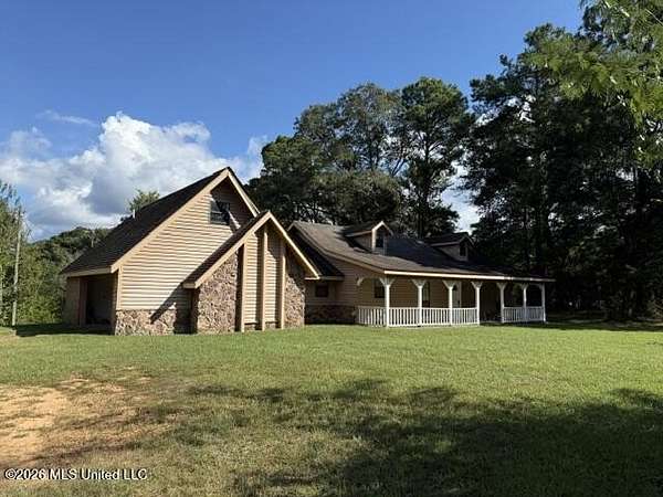 14 Acres of Land with Home for Sale in Morton, Mississippi