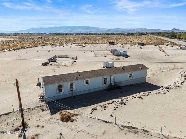 4.44 Acres of Land with Home for Sale in Silver Springs, Nevada