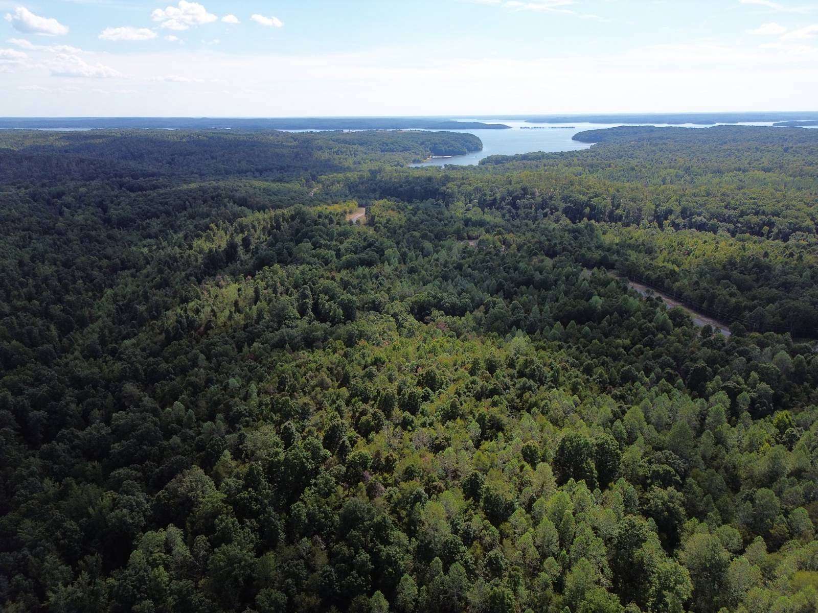 24 Acres of Recreational & Residential Land for Sale in Dover, Tennessee