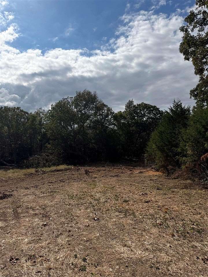 5.6 Acres of Residential Land for Sale in Russellville, Kentucky