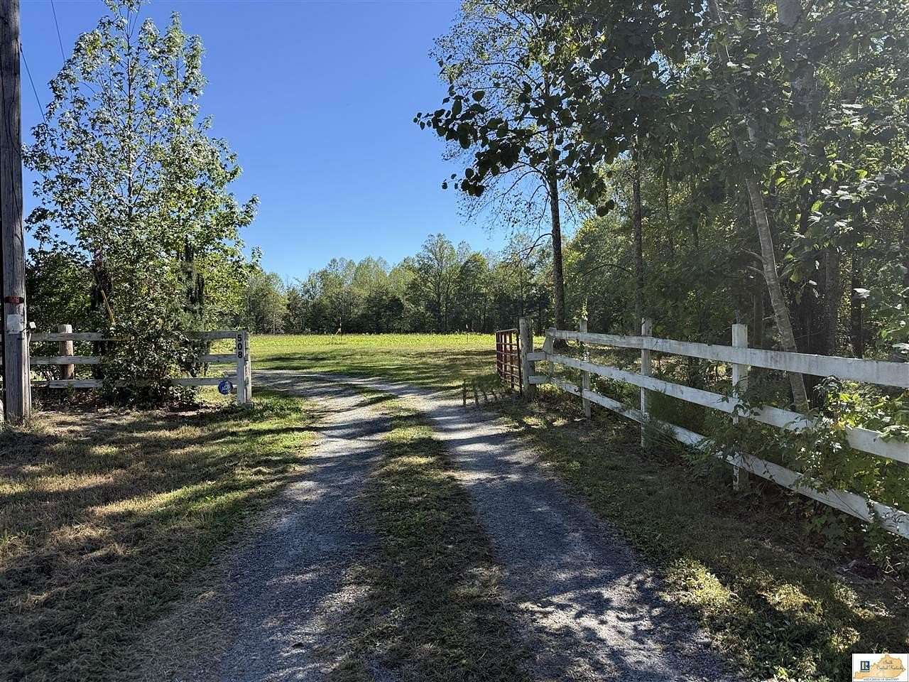 18.6 Acres of Land for Sale in Columbia, Kentucky